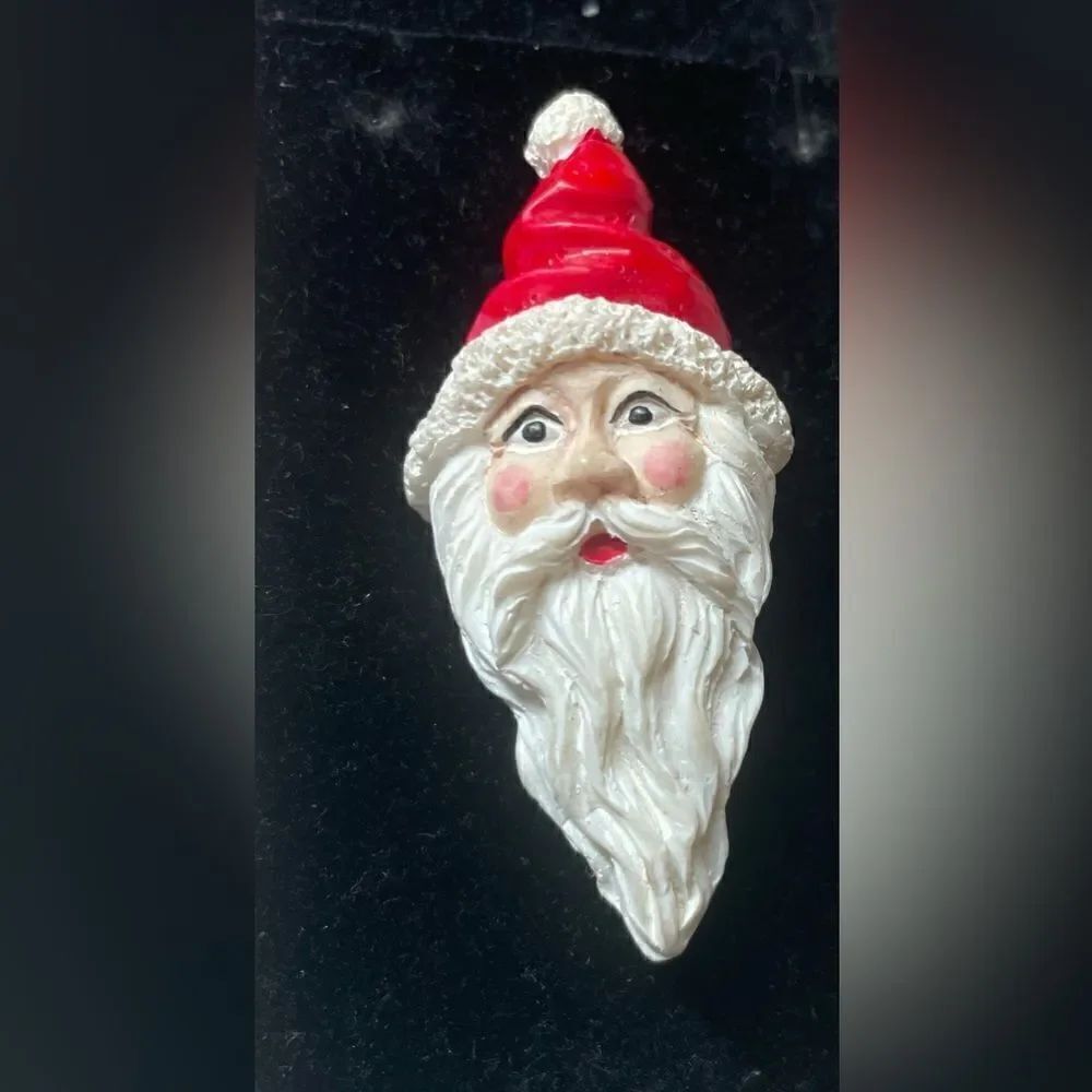 🎄❤️🎄Vintage Santa Christmas Brooch Pin Collectible